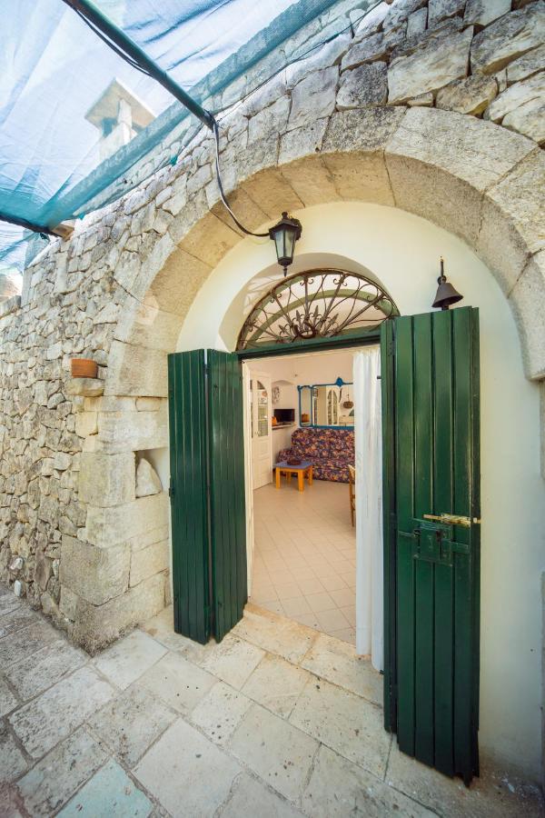 Trulli Girasoli E Viole Cocolicchio Ngoại thất bức ảnh